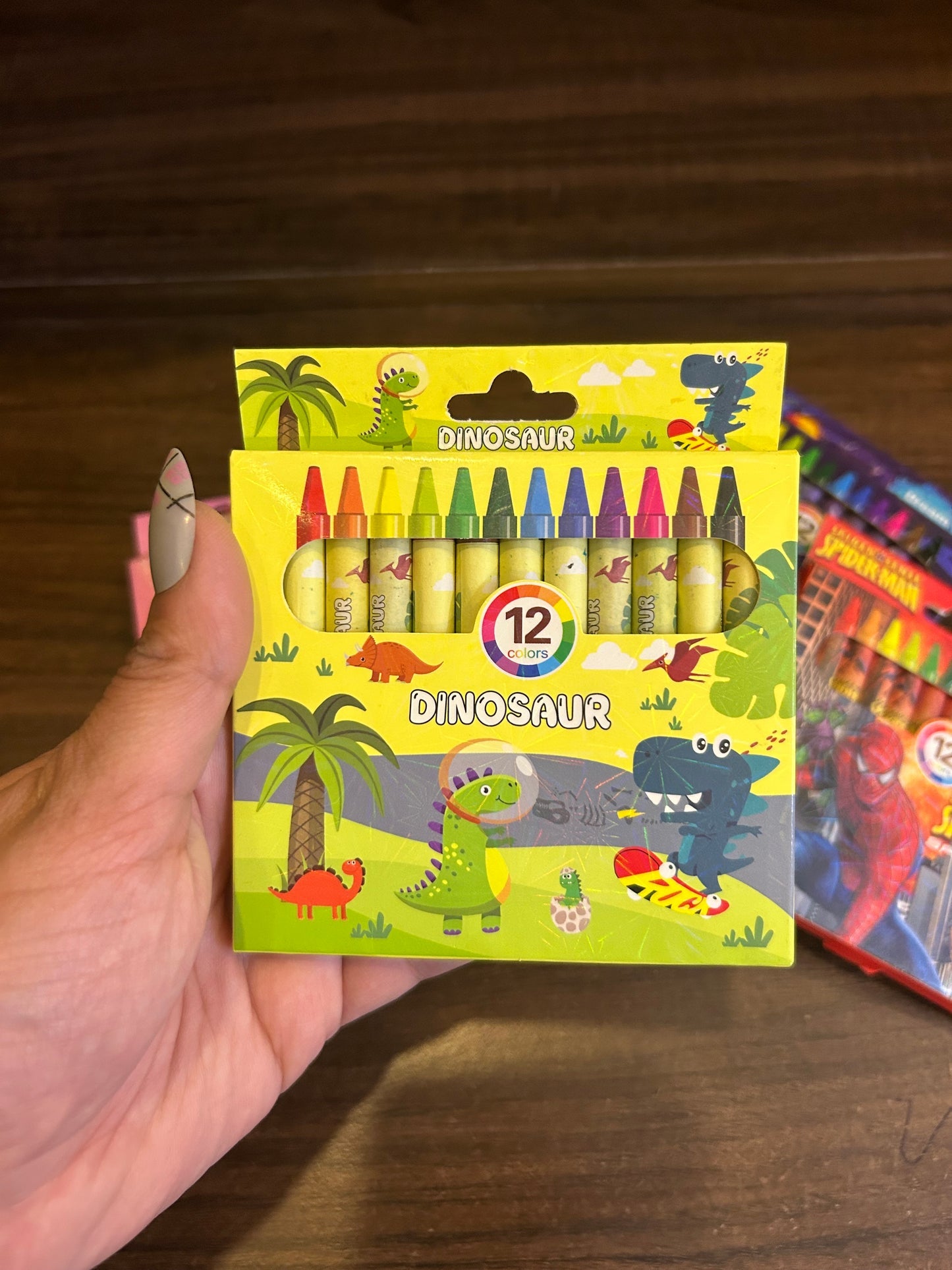 Dinosaur crayons 12 colors