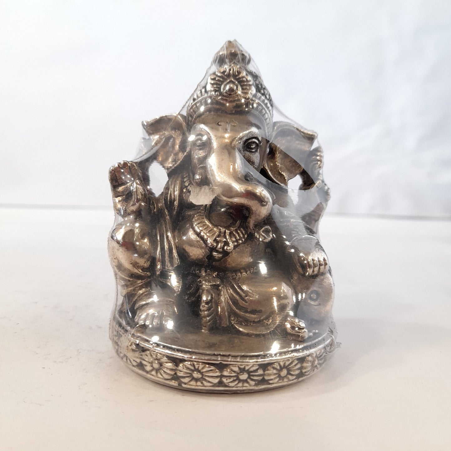 Resin Ganesh Mukut W Silver idol