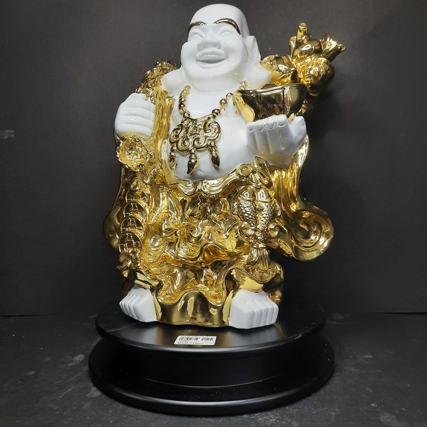 Laughing Buddha idol