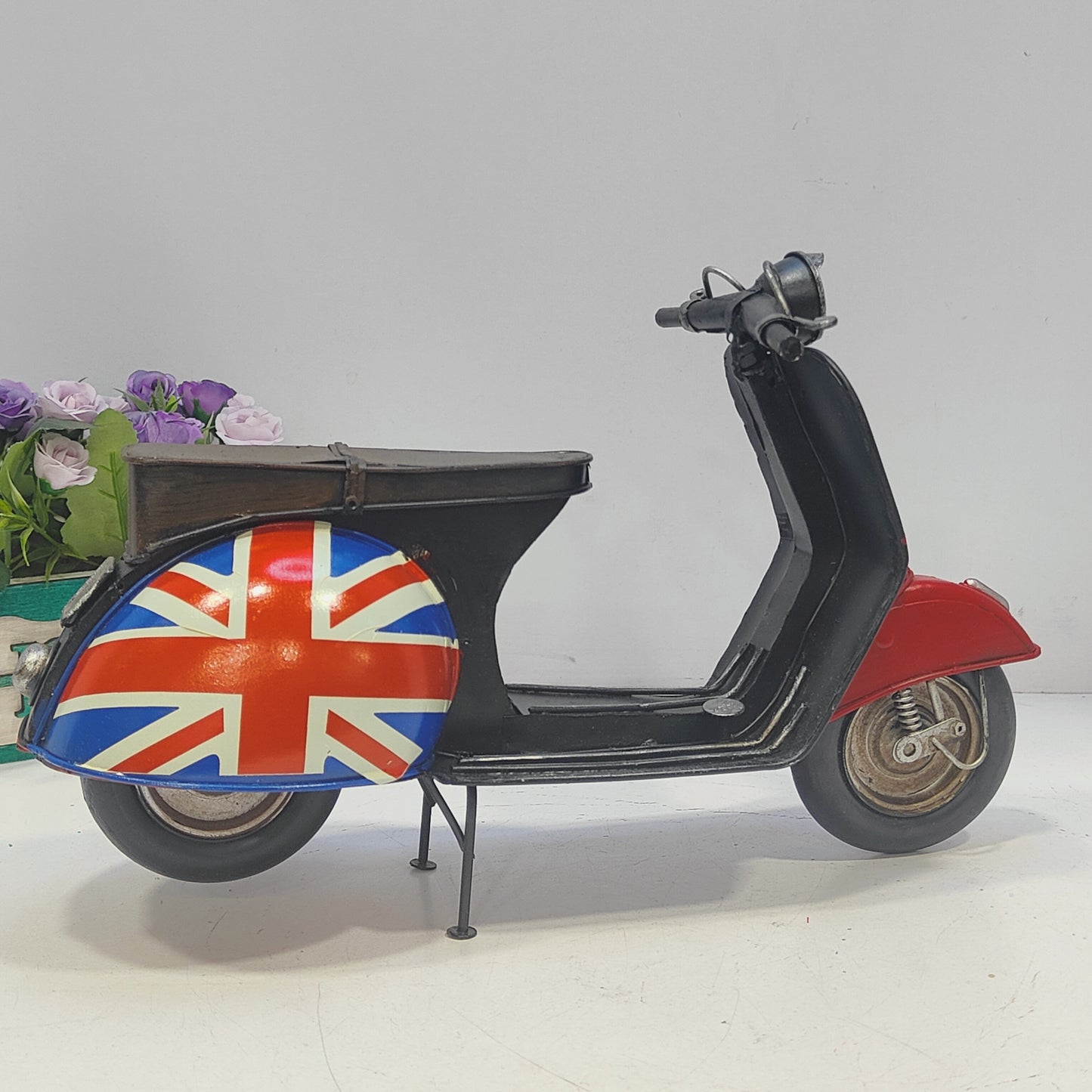 716 London Scoot