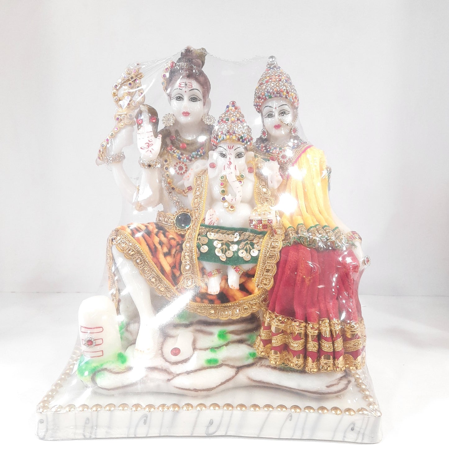 Shiva Parvati ganesh idol