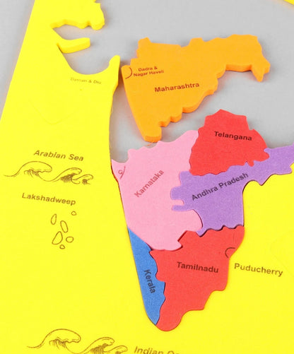 Unique fun and exciting puzzle to help children learn the States of India Union Territories and their CapitalsIndia Mapography with Flags 27 Pieces