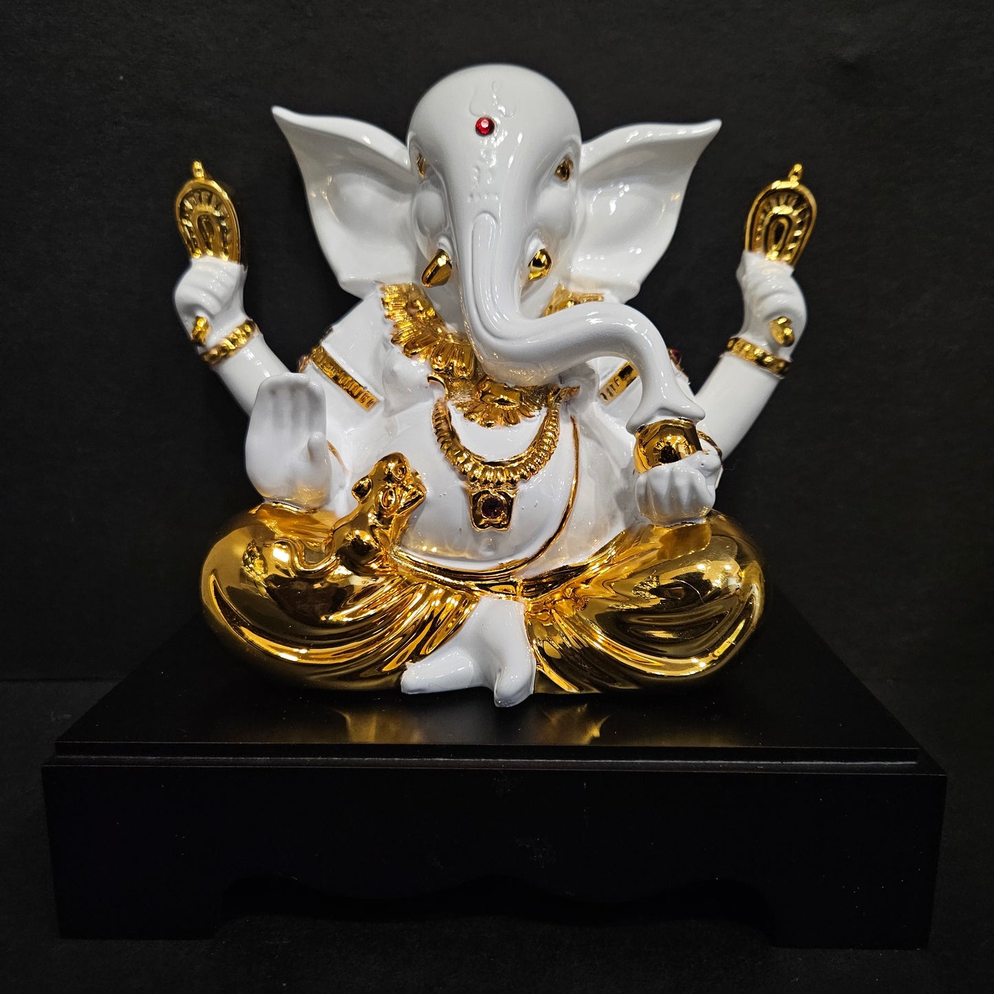 Gold Plated Big Ganesha Idol for Office Home Decor Restaurant Also for Gift Item Wedding Anniversary