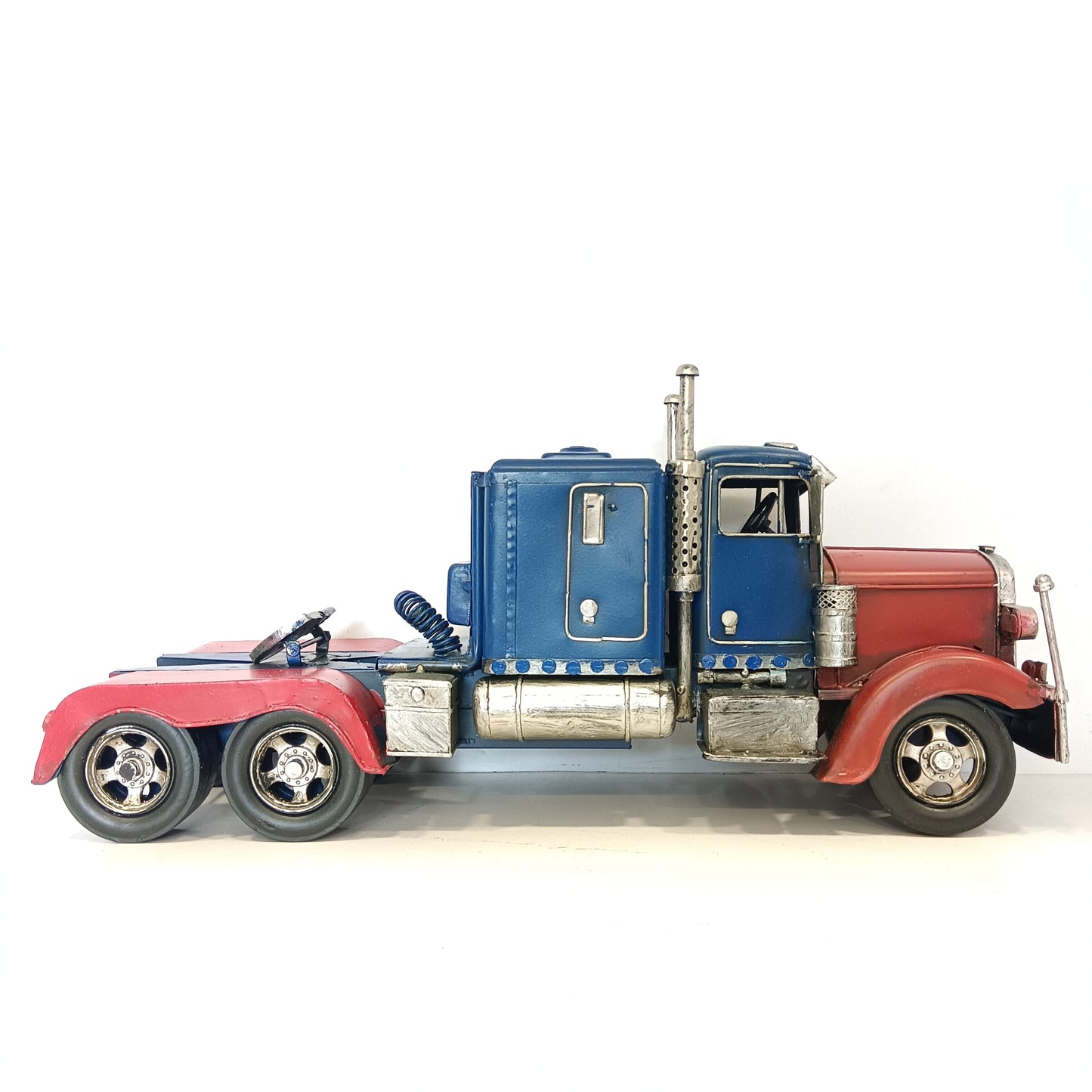 Vintage truck model metal craft showpiece