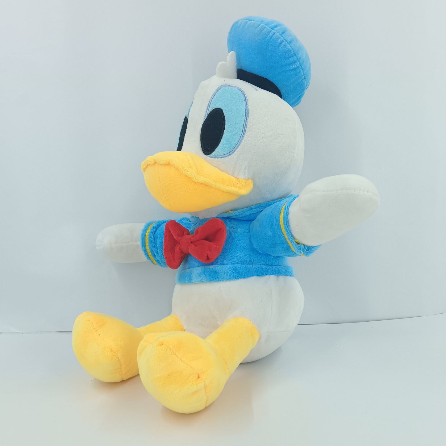 Donald duck soft toy