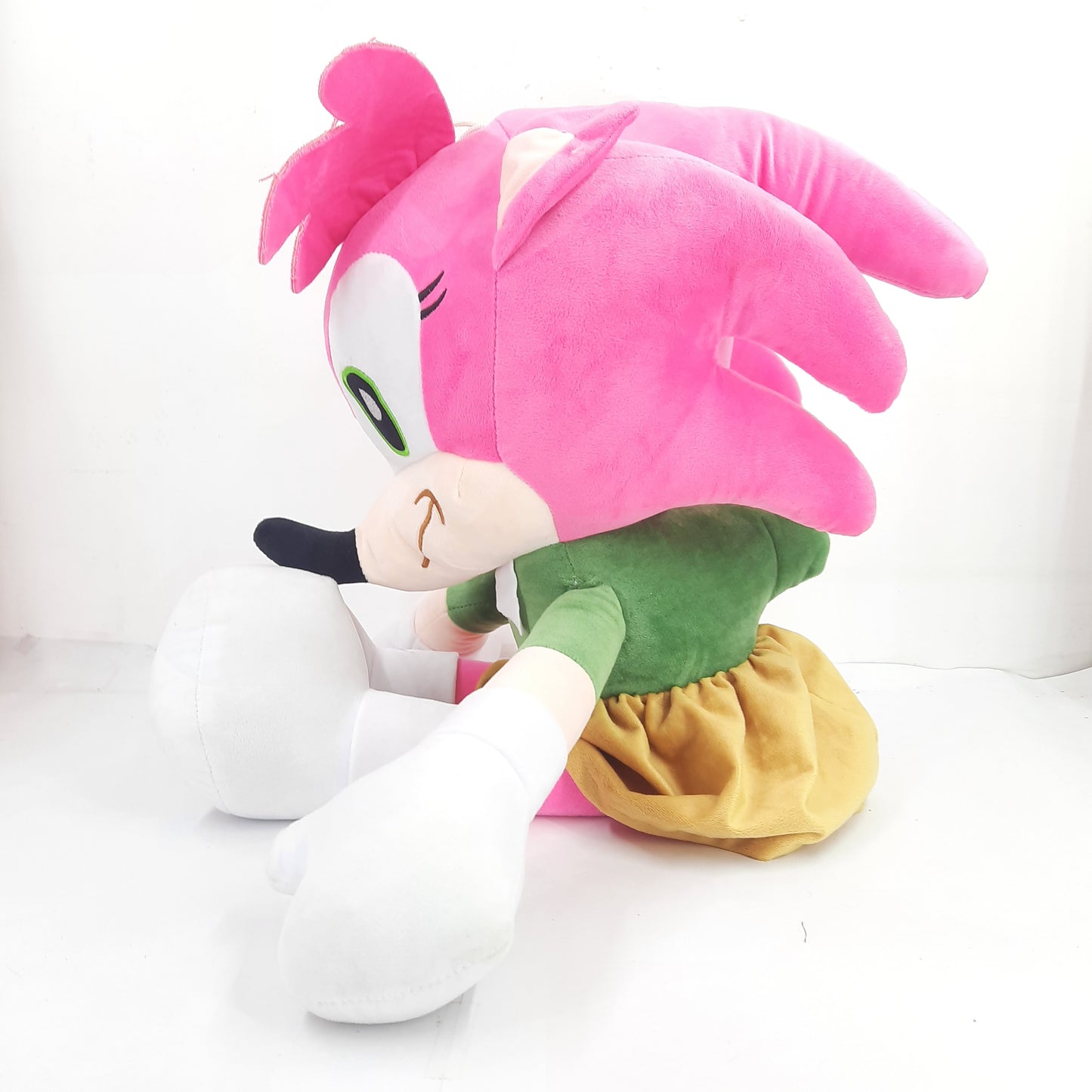 Sonic girl big soft toy