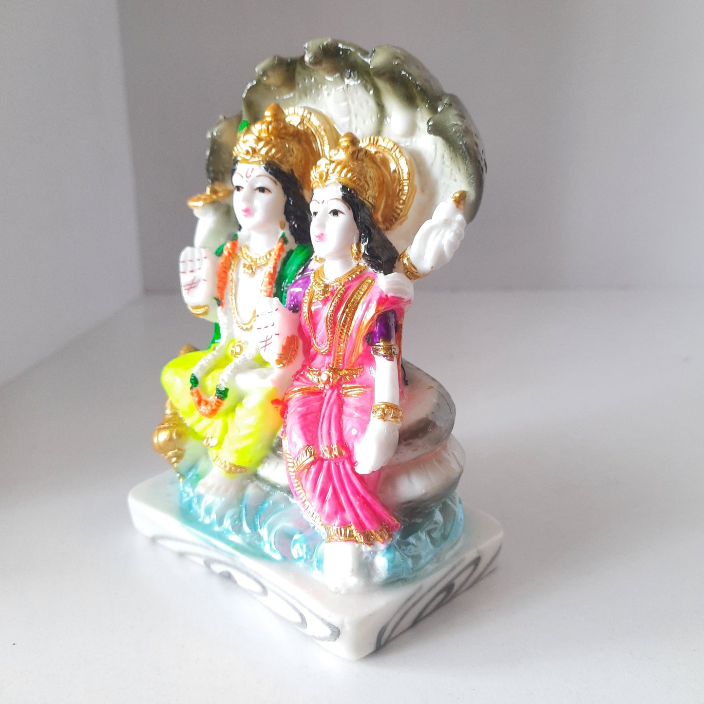 Vishnu Lakshmi devi idol