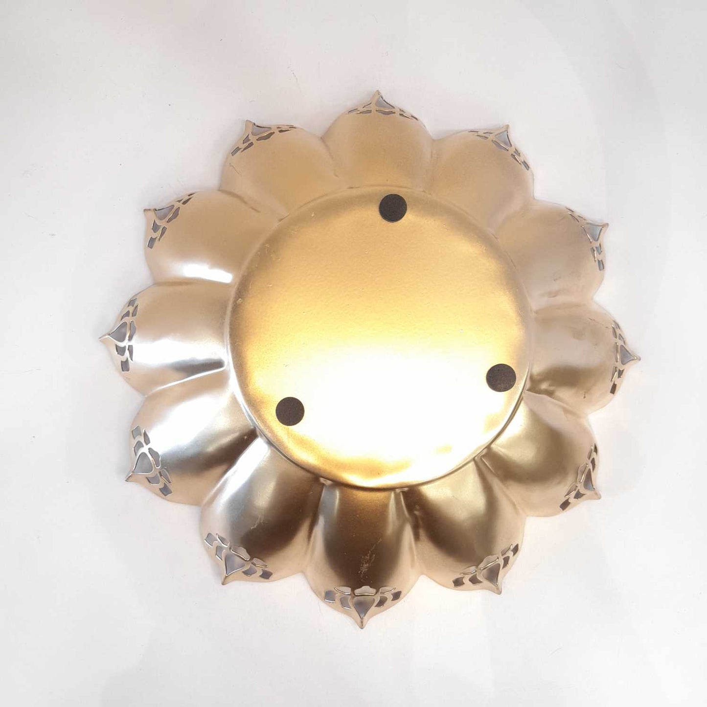 Decorative flower desigined uril bowl for diwali