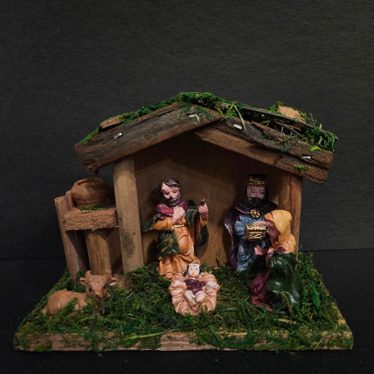 Handcrafted Wooden Hut Mary Joseph Baby Jesus Set for Home Decoration