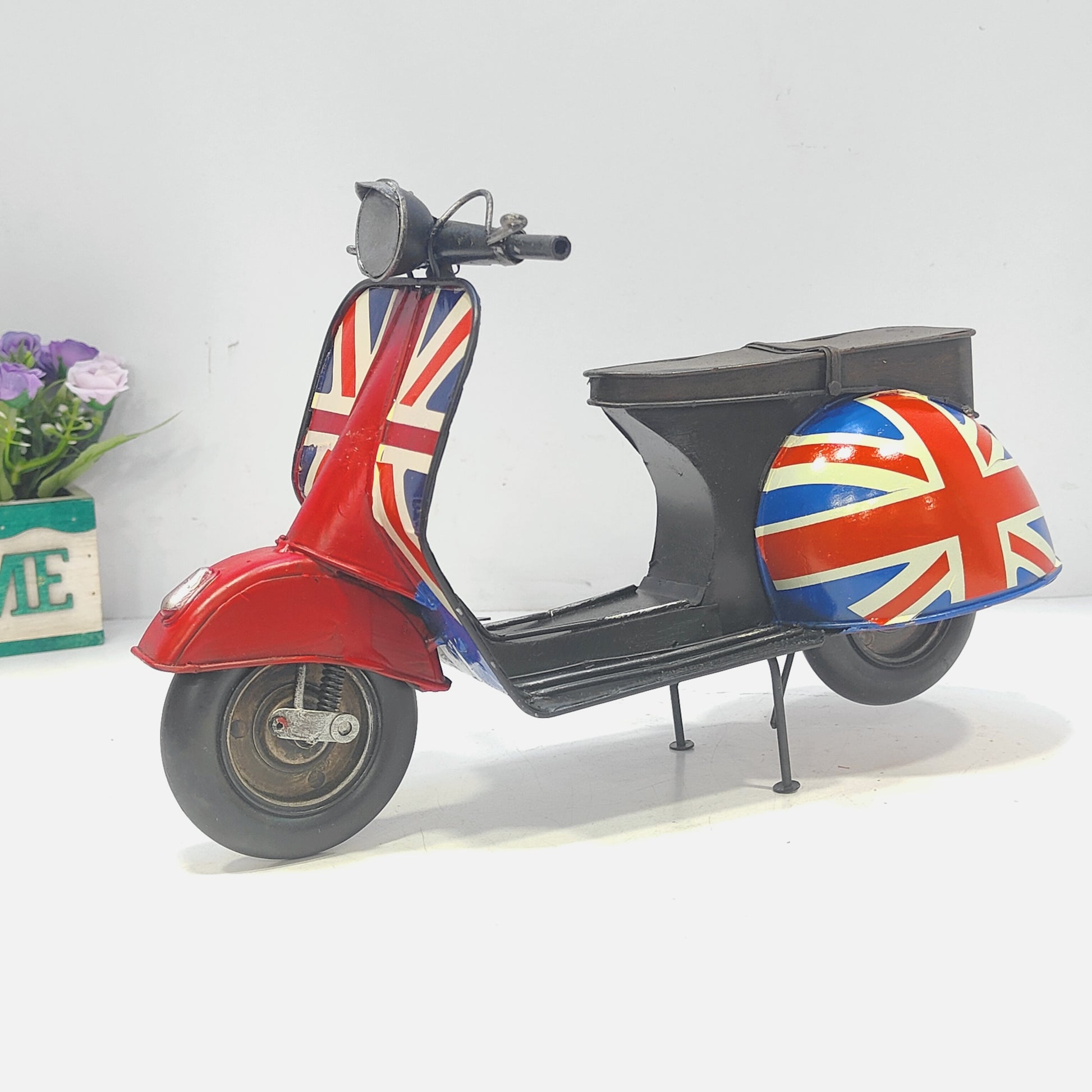 716 London Scoot