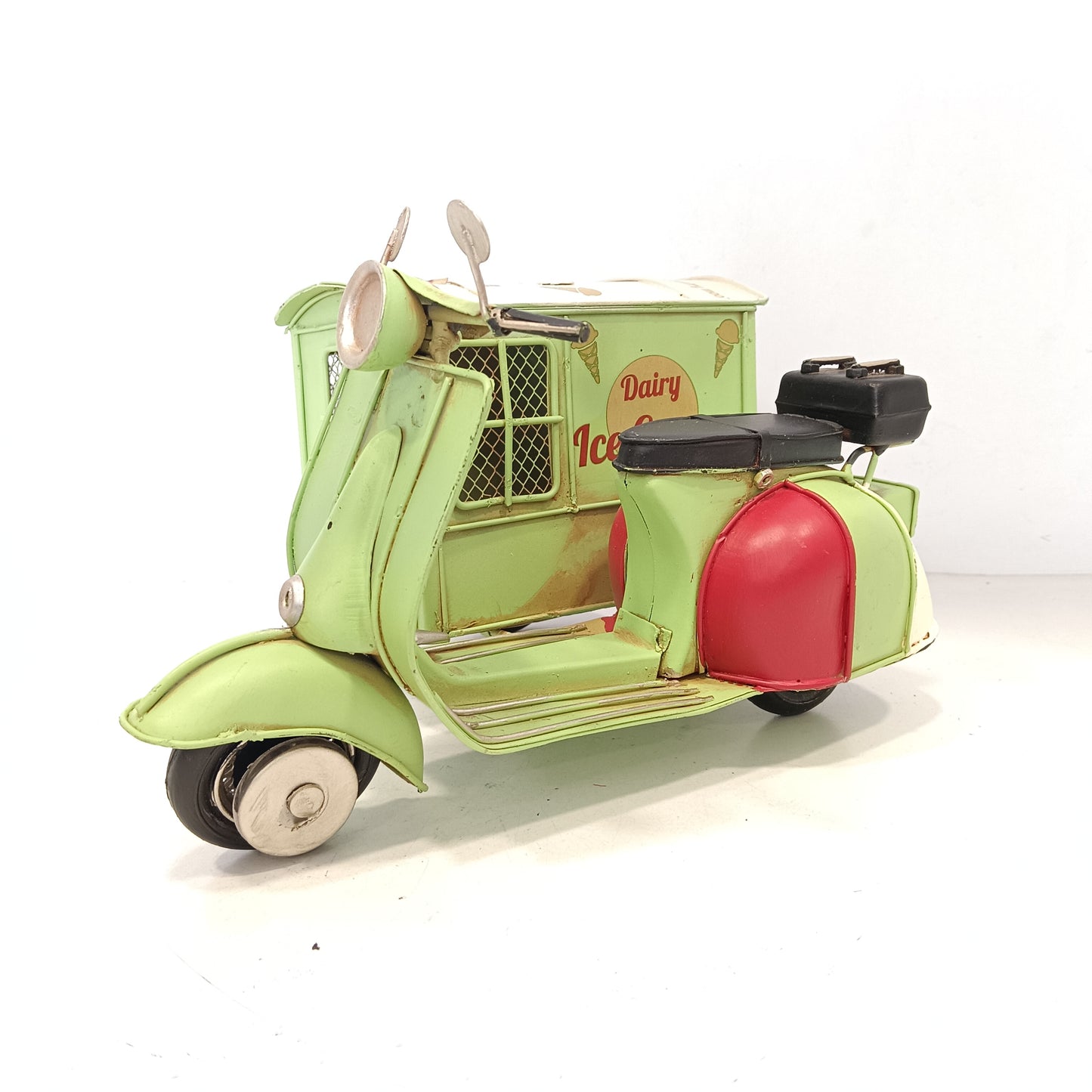 Vintage ice cream scooter model metal craft showpiece