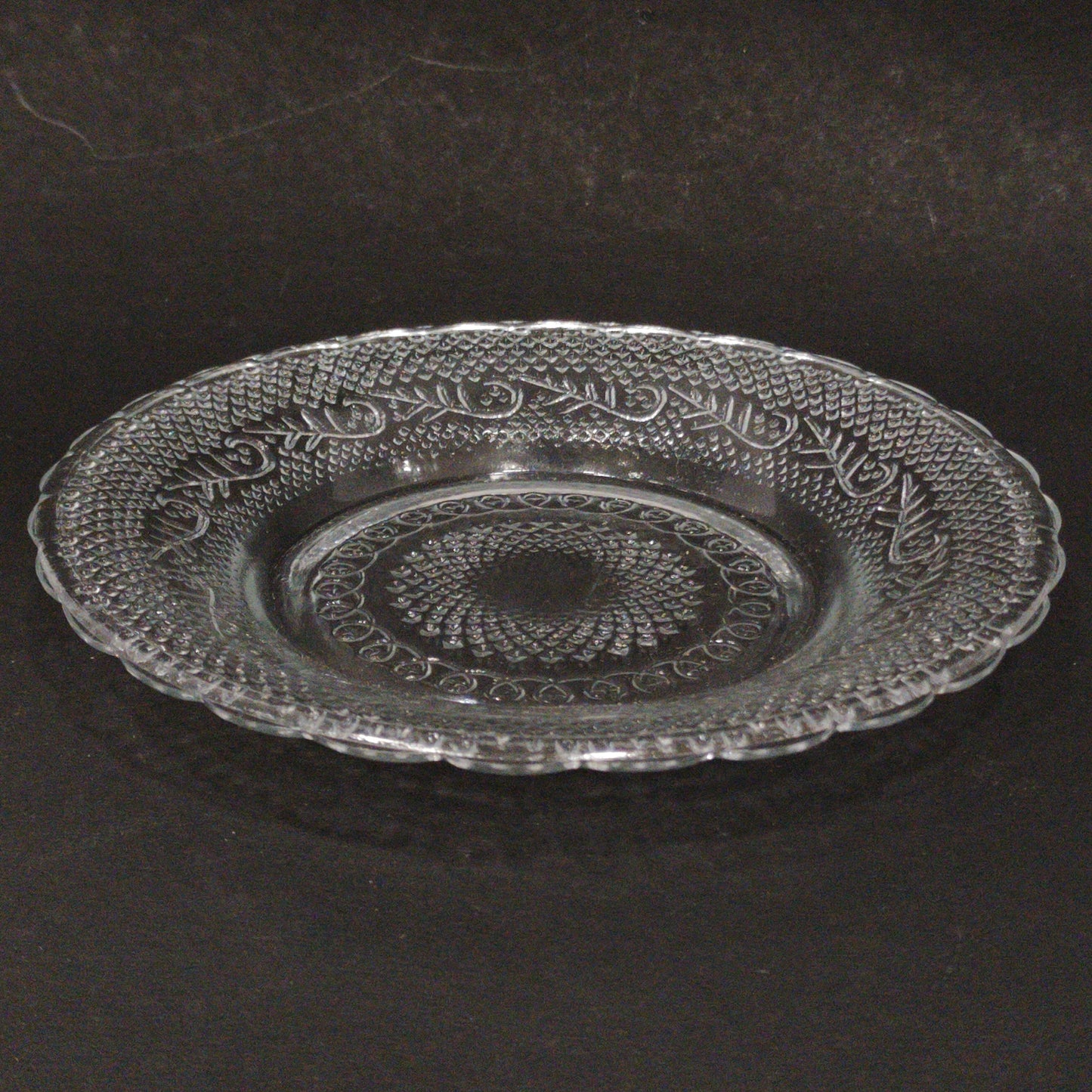 Glass 7 in plate for return gift