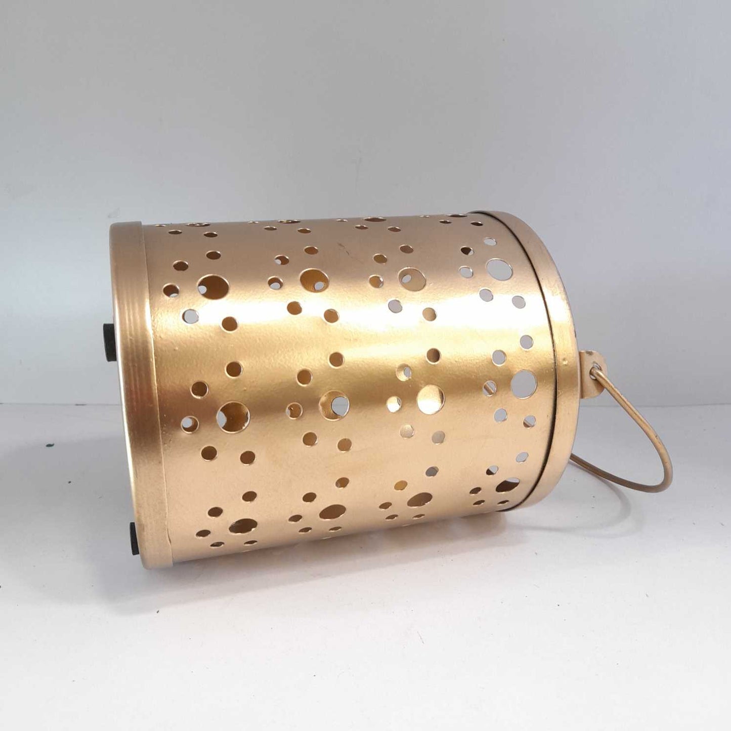 Decorative handicarft metal hurricane lantern with t-light candle holder