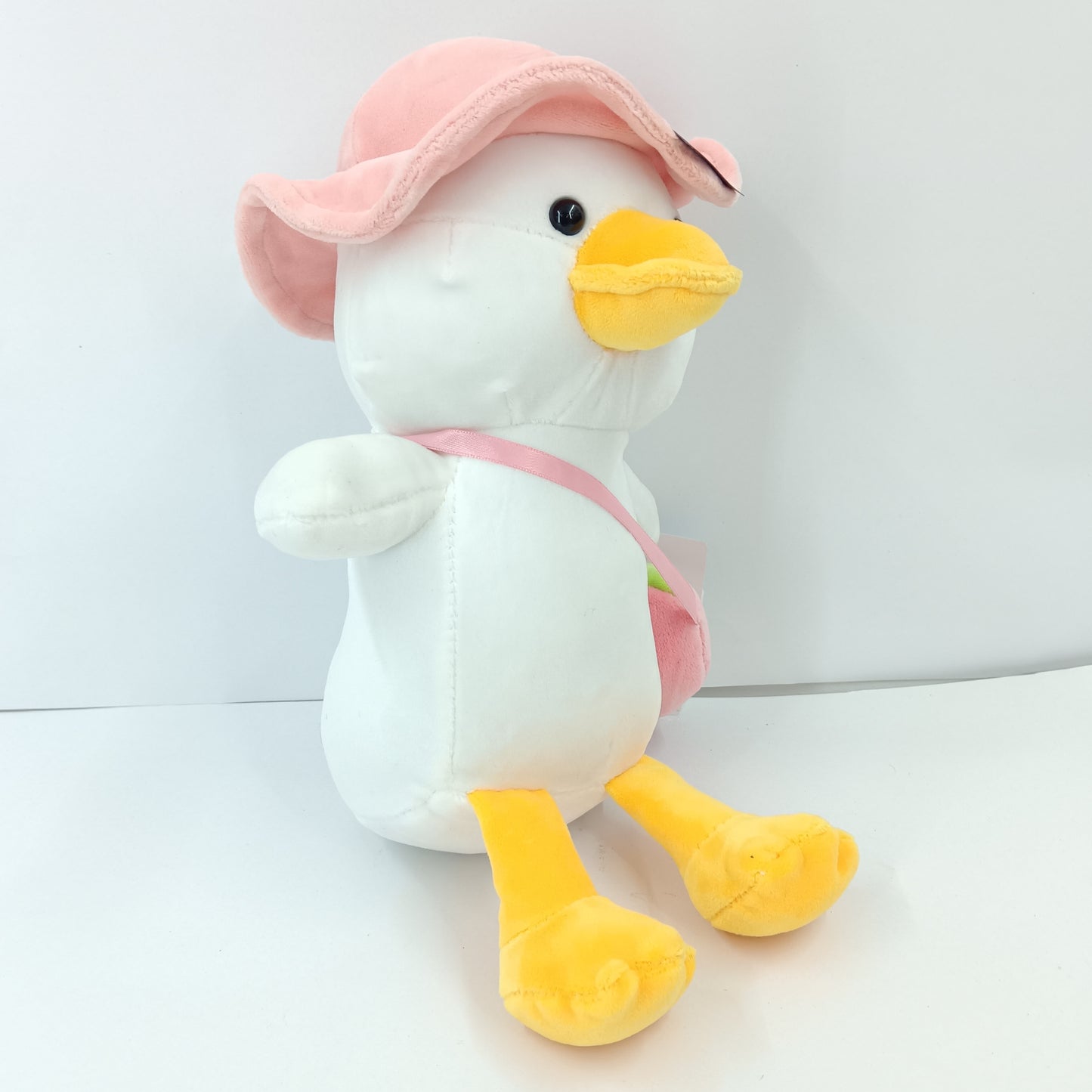 Traveler duck soft toy