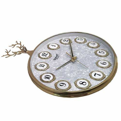 ROYAL REINDEER ROUND SHAPED WALL CLOCK