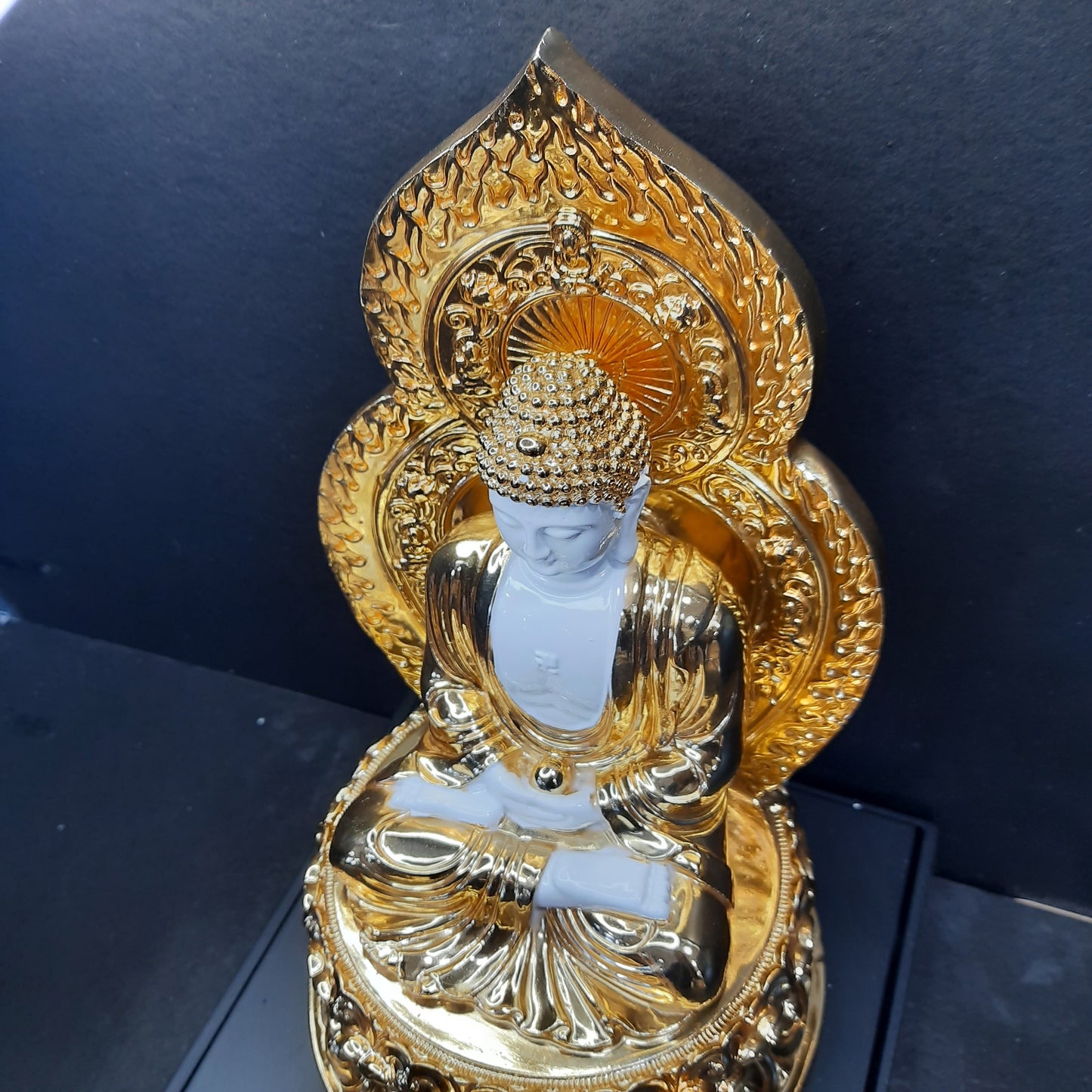 White and gold Buddha