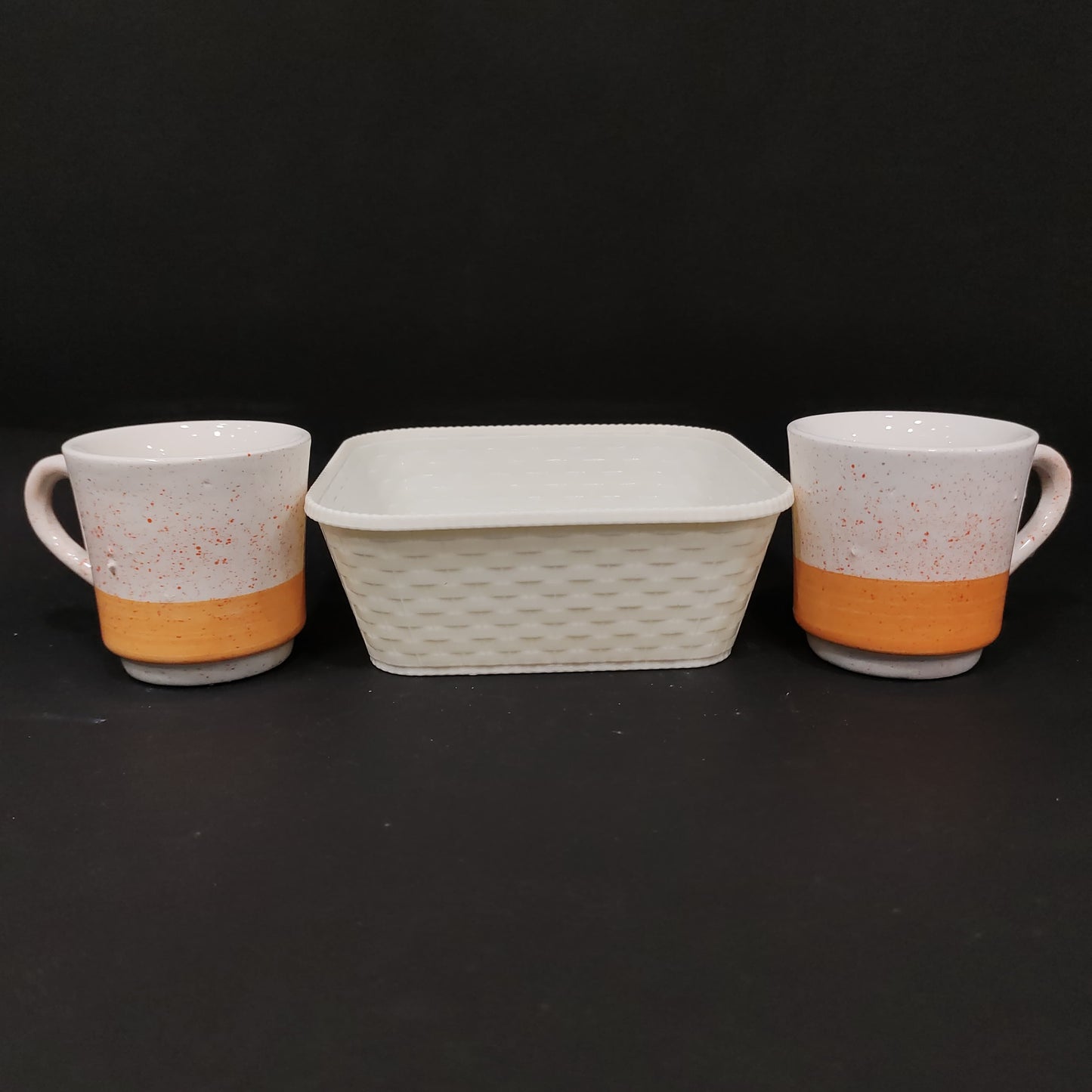 Tea city set of 2 cups with plastic tray for return gift