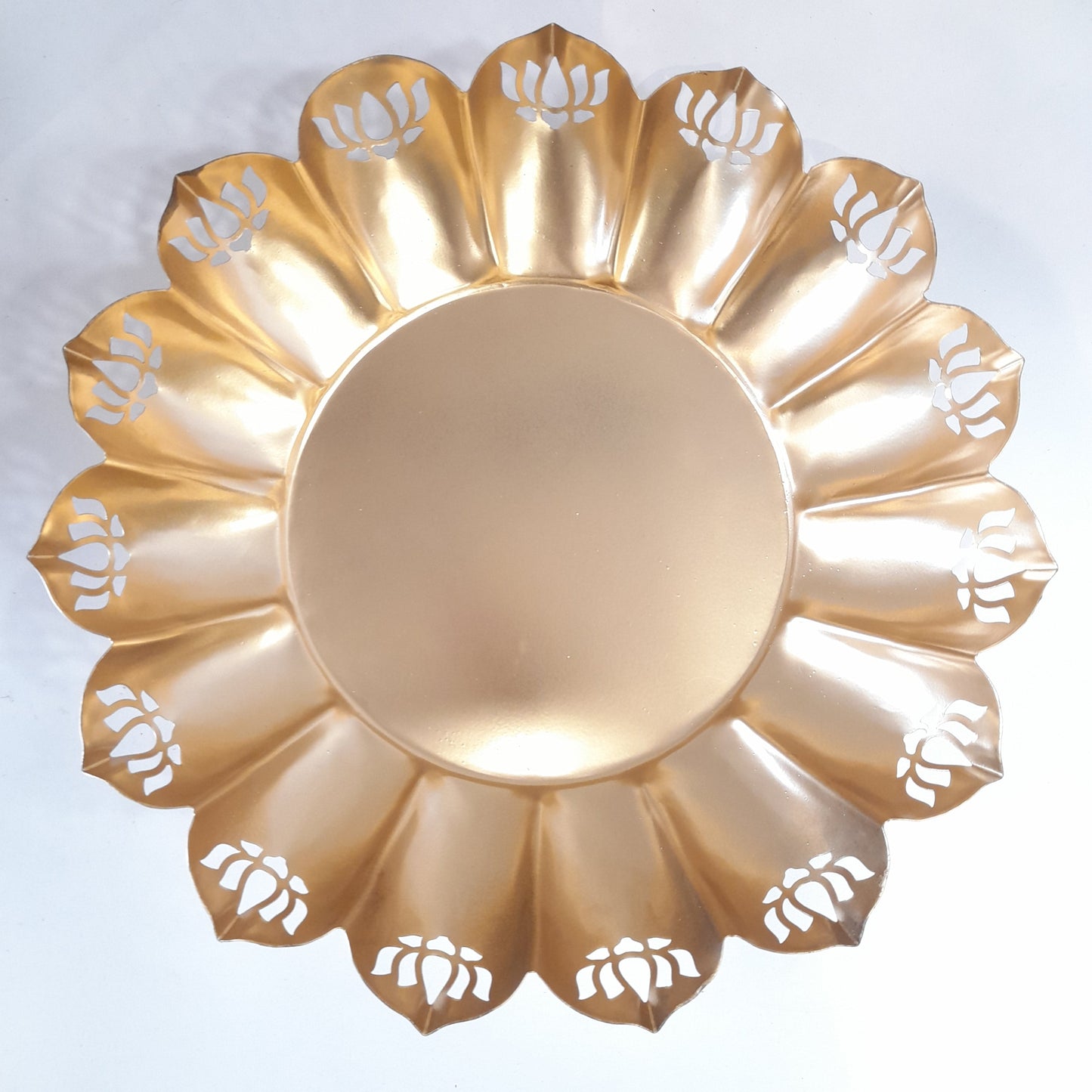 Decorative Vivid Lotus Urli Bowl for diwali