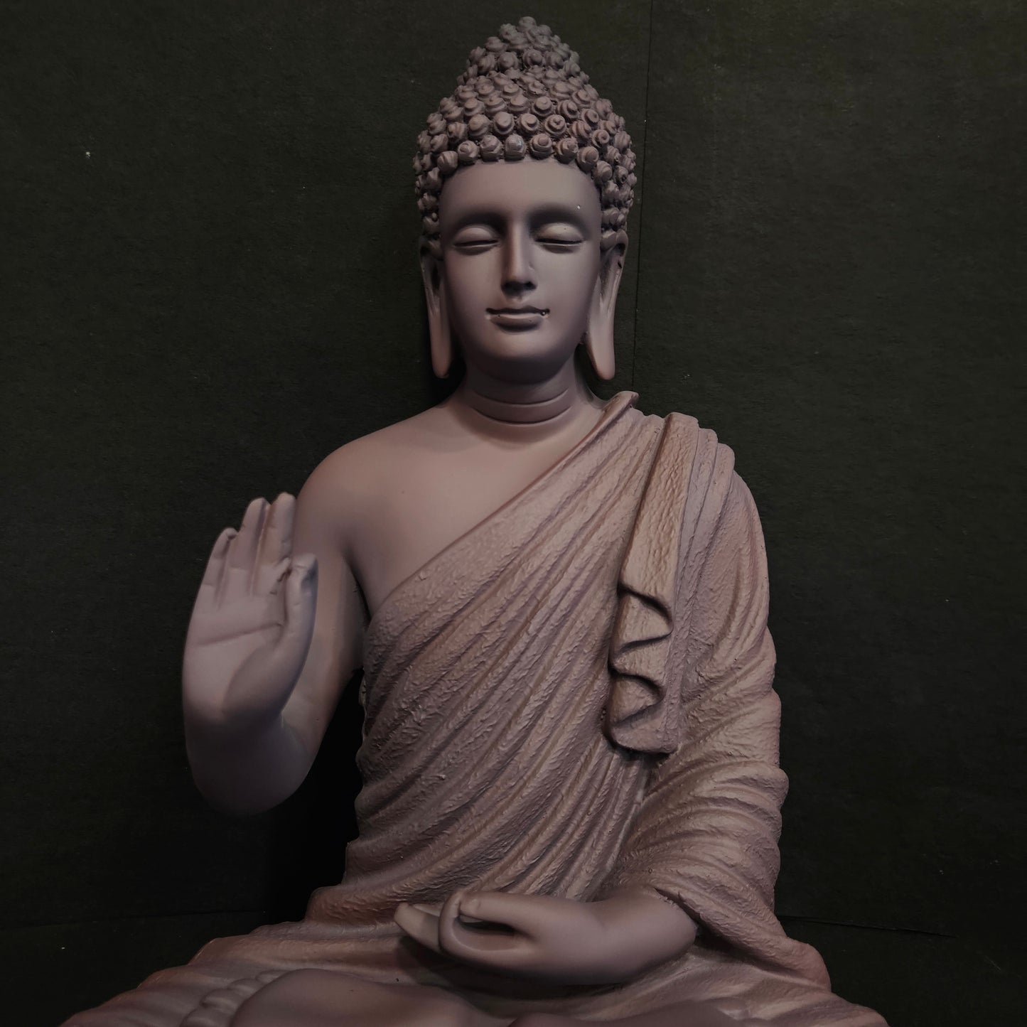 Symbol of Peace Meditating Antique Look Buddha Statue Showpiece Figurine to give elgent look to your home & Garden