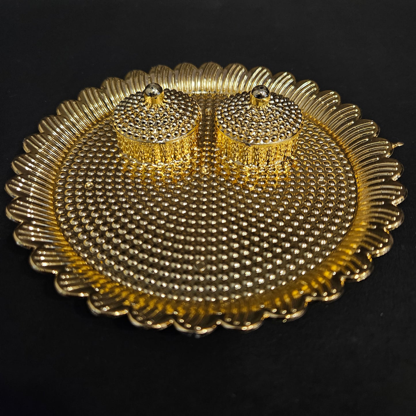 Round kankavathi, thali, Gold kankavathi Plate, Pooja Haldi Kumkum Holder, Plate, Design Kumkum Box for Puja Ethnic Plastic Holder,Engagement,Tilak