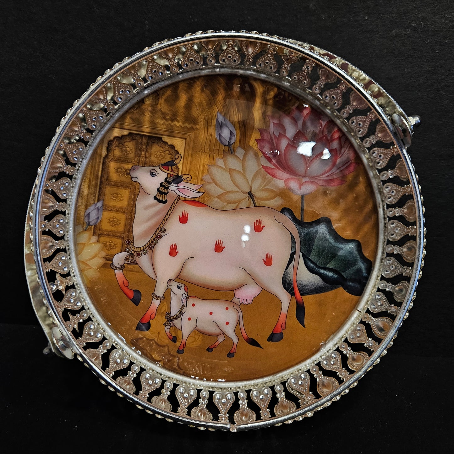 Round Metal Tray with handle Pichwai Art of Nandi Cow Pichwai Tray Best for Home Decor, Wedding Gift, Diwali Gift and Multiuse High Glossy Raisen Work